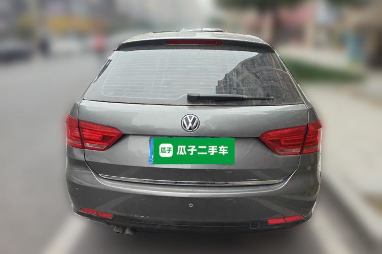 Used Volkswagen Gran Lavida 2013 1.4 TSI Automatic Luxury Model Rear