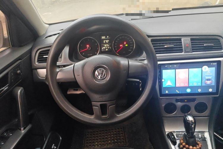 Used Volkswagen Gran Lavida 2013 1.6L Automatic Comfort Model Steering Wheel