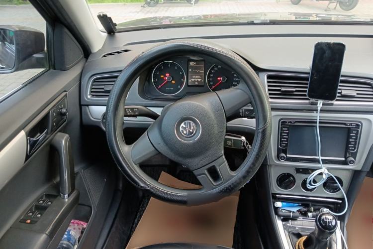Used Volkswagen Gran Lavida 2013 1.4 TSI Manual Comfort Model Steering Wheel