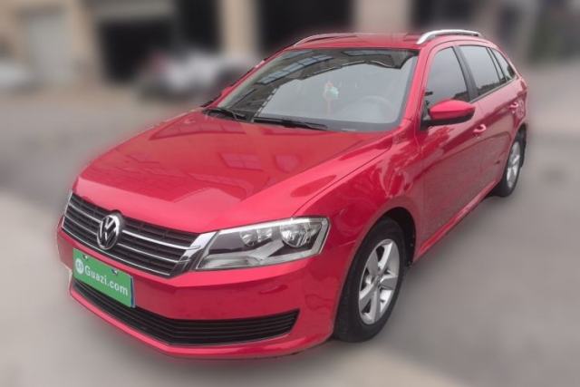 Used Volkswagen Gran Lavida 2013 1.6L Manual Fashion Model