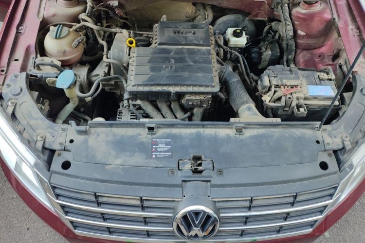 Used Volkswagen Gran Lavida 2013 1.6L Automatic Comfort Model Engine Bay