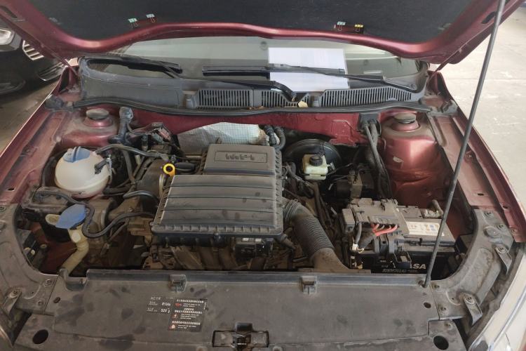 Used Volkswagen Gran Lavida 2013 1.6L Automatic Fashion Model Engine Bay