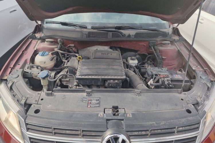 Used Volkswagen Gran Lavida 2013 1.6L Automatic Fashion Model Engine Bay