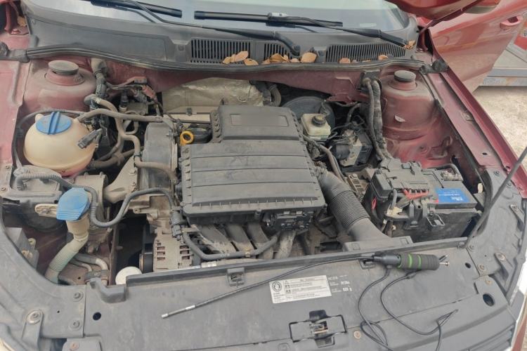 Used Volkswagen Gran Lavida 2013 1.6L Automatic Comfort Model Engine Bay