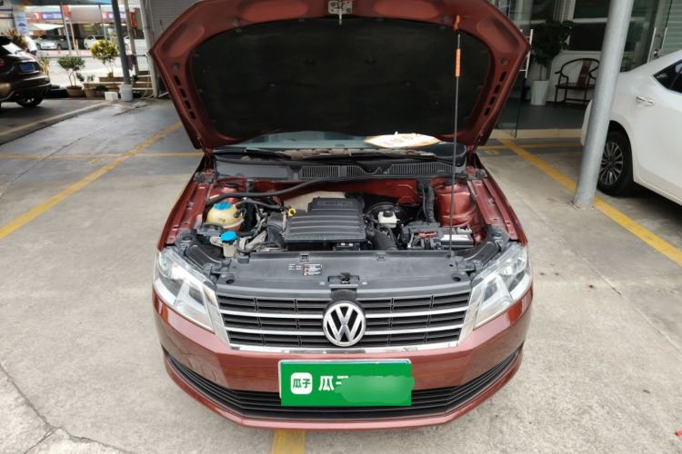 Used Volkswagen Gran Lavida 2013 1.6L Automatic Fashion Model Engine Bay