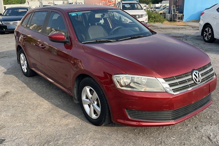 Used Volkswagen Gran Lavida 2013 1.6L Automatic Fashion Model Exterior 2