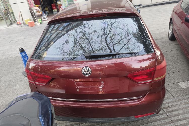 Used Volkswagen Gran Lavida 2013 1.6L Automatic Comfort Model Exterior 4