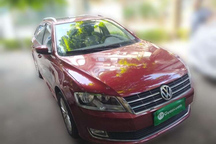 Used Volkswagen Gran Lavida 2013 1.6L Automatic Comfort Model Front Right 45 Deg