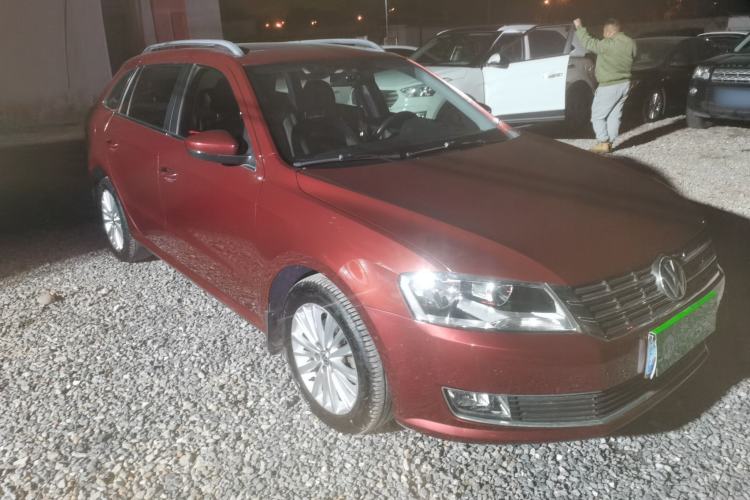 Used Volkswagen Gran Lavida 2013 1.6L Automatic Comfort Model Front Right 45 Deg