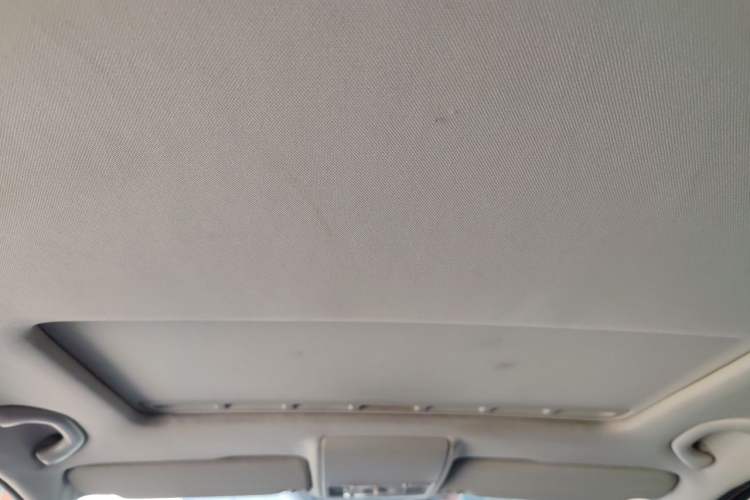 Used Volkswagen Gran Lavida 2013 1.4 TSI Automatic Comfort Model Headliner