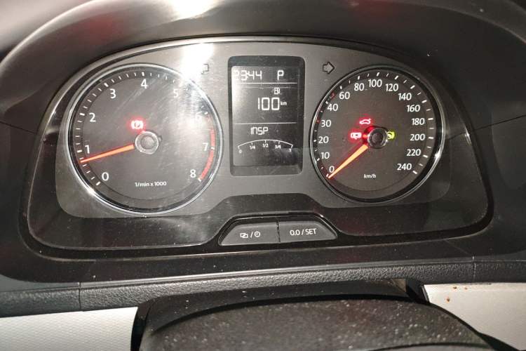 Used Volkswagen Gran Lavida 2013 1.4 TSI Automatic Comfort Model Instrument Cluster