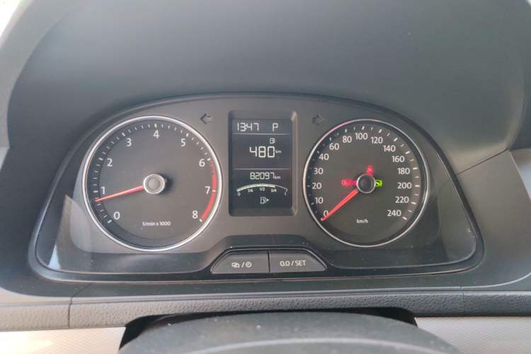 Used Volkswagen Gran Lavida 2013 1.4 TSI Automatic Comfort Model Instrument Cluster