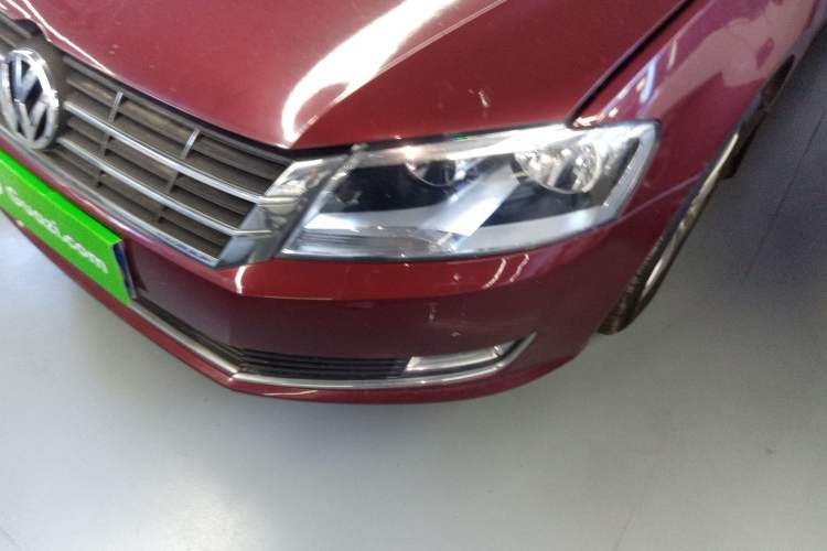 Used Volkswagen Gran Lavida 2013 1.6L Automatic Comfort Model Left Front Headlight