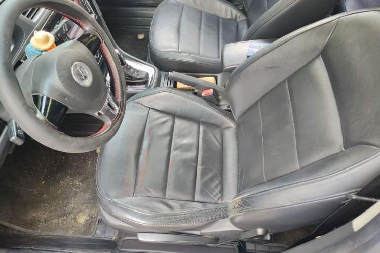 Used Volkswagen Gran Lavida 2013 1.6L Automatic Comfort Model Left Front Seat