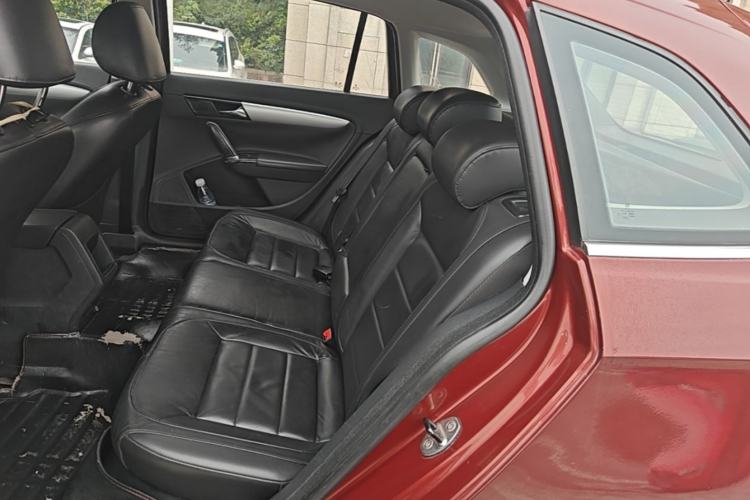 Used Volkswagen Gran Lavida 2013 1.6L Automatic Comfort Model Left Rear Seat
