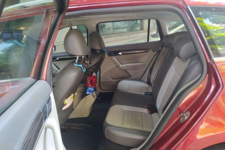 Used Volkswagen Gran Lavida 2013 1.6L Automatic Comfort Model Left Rear Seat