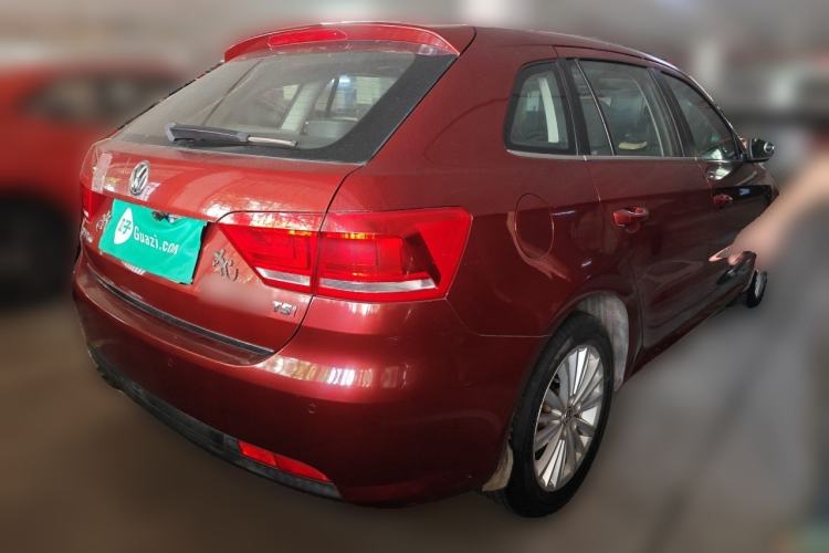 Used Volkswagen Gran Lavida 2013 1.4 TSI Automatic Comfort Model Rear Right 45 Deg