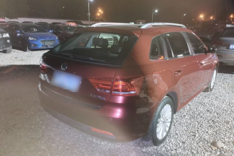 Used Volkswagen Gran Lavida 2013 1.6L Automatic Comfort Model Rear Right 45 Deg