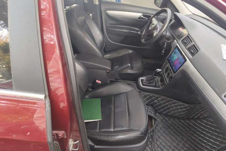 Used Volkswagen Gran Lavida 2013 1.6L Automatic Comfort Model Right Front Seat