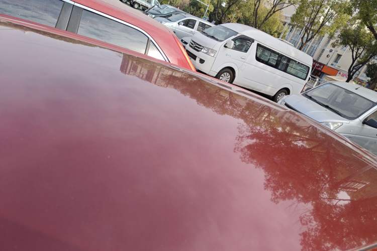 Used Volkswagen Gran Lavida 2013 1.6L Automatic Fashion Model Roof