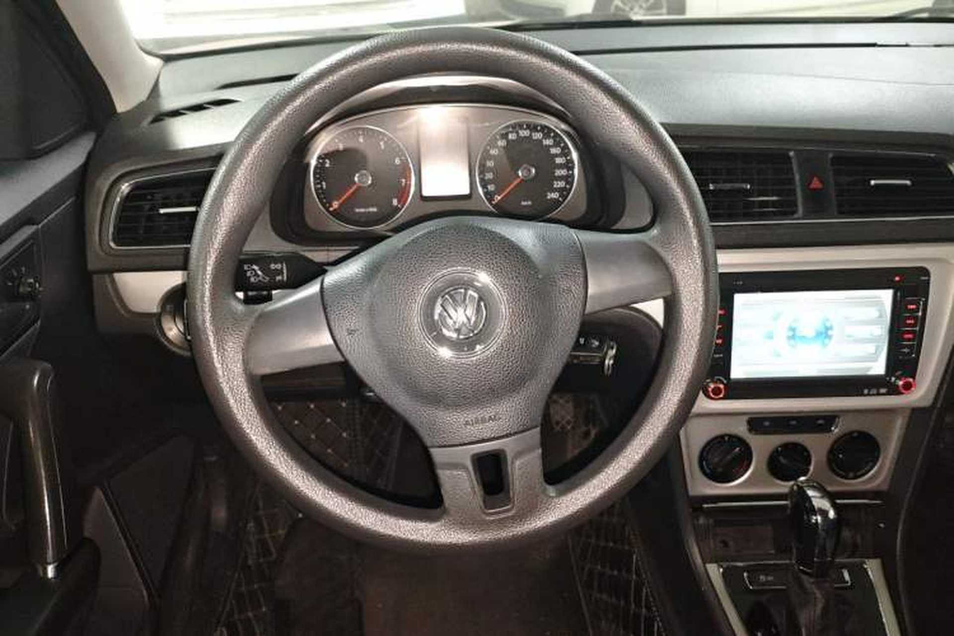 Used Volkswagen Gran Lavida 2013 1.4 TSI Automatic Comfort Model Steering Wheel