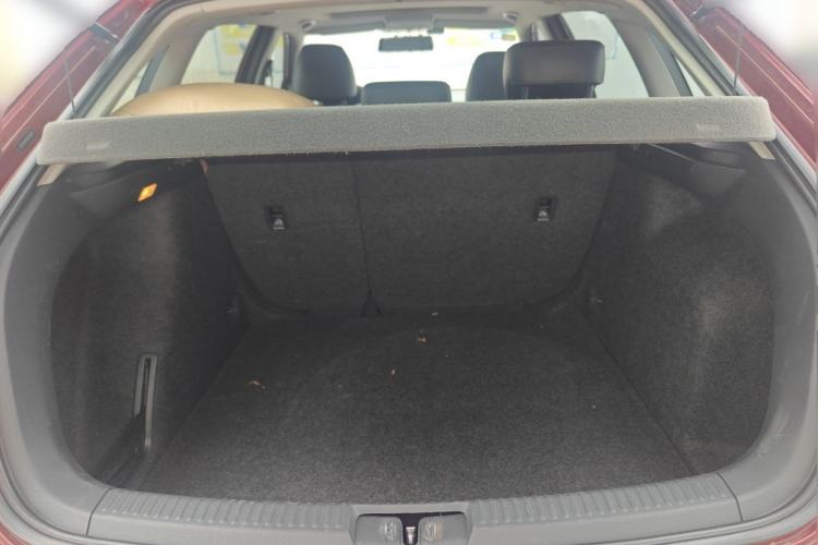Used Volkswagen Gran Lavida 2013 1.6L Automatic Comfort Model Trunk