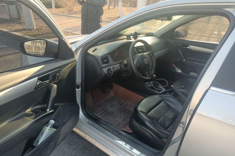 Used Volkswagen Gran Lavida 2013 1.6L Automatic Comfort Model Driver Seat