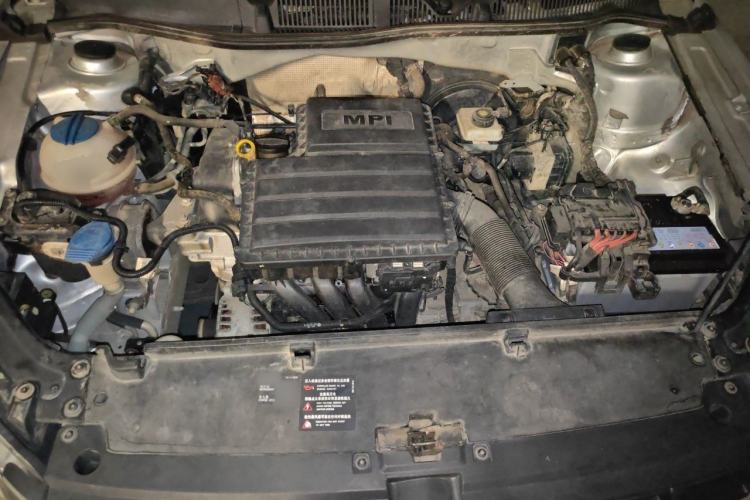 Used Volkswagen Gran Lavida 2013 1.6L Automatic Fashion Model Engine Bay