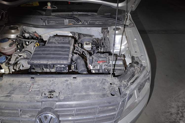 Used Volkswagen Gran Lavida 2013 1.6L Automatic Comfort Model Engine Bay Left