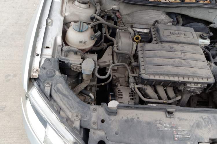 Used Volkswagen Gran Lavida 2013 1.6L Automatic Comfort Model Engine Bay Right
