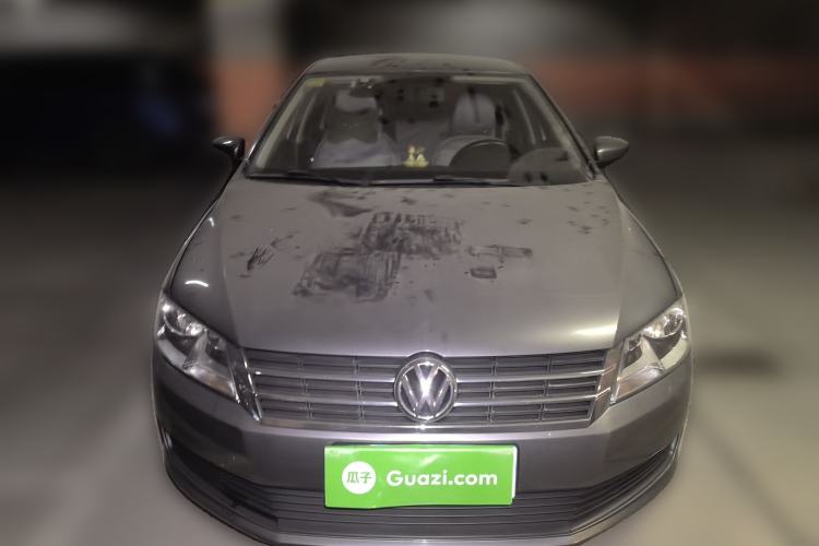 Used Volkswagen Gran Lavida 2013 1.6L Manual Fashion Model Front