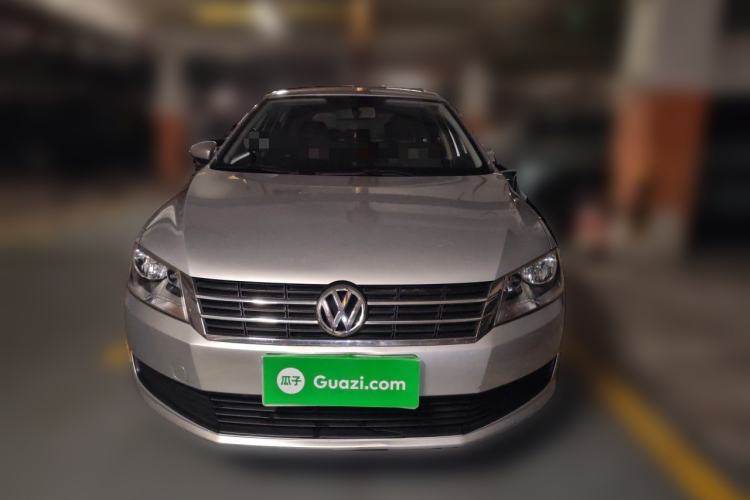 Used Volkswagen Gran Lavida 2013 1.6L Automatic Fashion Model Front