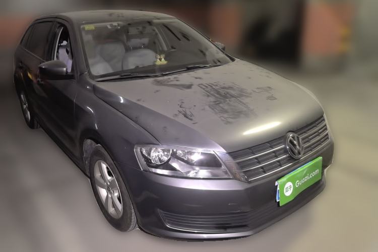 Used Volkswagen Gran Lavida 2013 1.6L Manual Fashion Model Front Right 45 Deg
