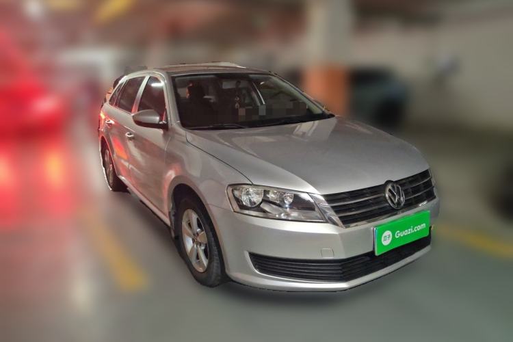 Used Volkswagen Gran Lavida 2013 1.6L Automatic Fashion Model Front Right 45 Deg