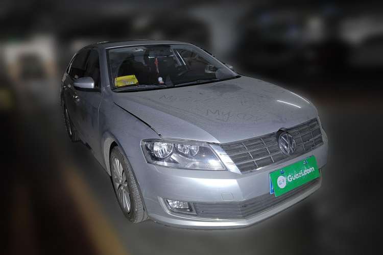 Used Volkswagen Gran Lavida 2013 1.6L Automatic Comfort Model Front Right 45 Deg