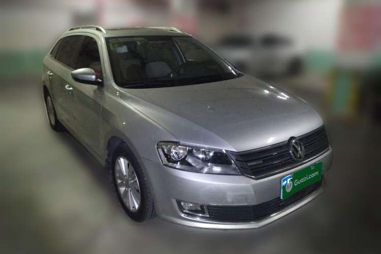 Used Volkswagen Gran Lavida 2013 1.6L Automatic Comfort Model Front Right 45 Deg