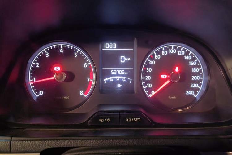 Used Volkswagen Gran Lavida 2013 1.6L Manual Fashion Model Instrument Cluster