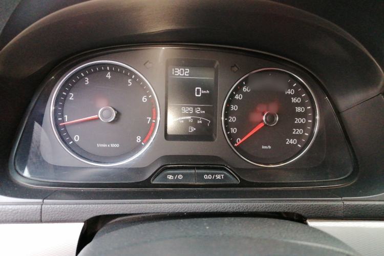 Used Volkswagen Gran Lavida 2013 1.4 TSI Manual Comfort Model Instrument Cluster