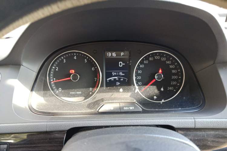 Used Volkswagen Gran Lavida 2013 1.6L Automatic Comfort Model Instrument Cluster