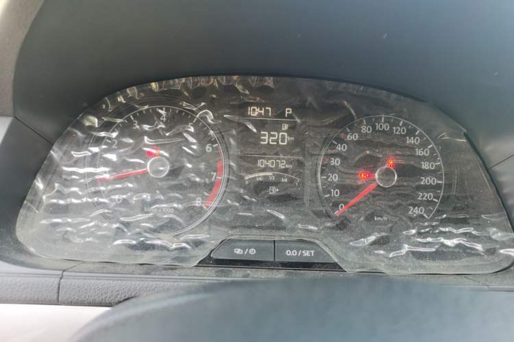 Used Volkswagen Gran Lavida 2013 1.6L Automatic Fashion Model Instrument Cluster