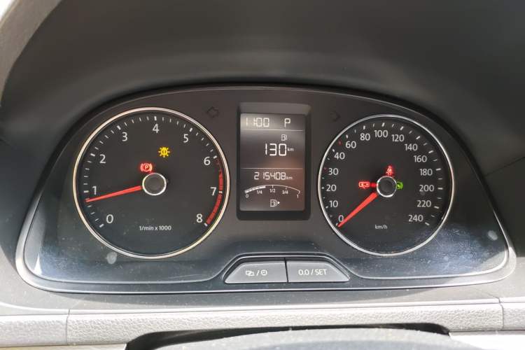 Used Volkswagen Gran Lavida 2013 1.6L Automatic Comfort Model Instrument Cluster