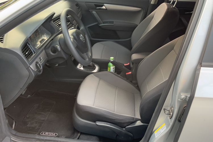 Used Volkswagen Gran Lavida 2013 1.6L Automatic Fashion Model Left Front Seat