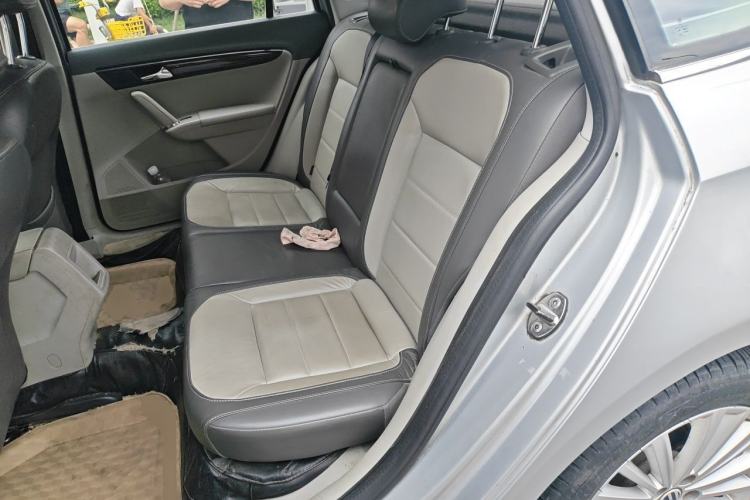 Used Volkswagen Gran Lavida 2013 1.6L Manual Comfort Model Left Rear Seat