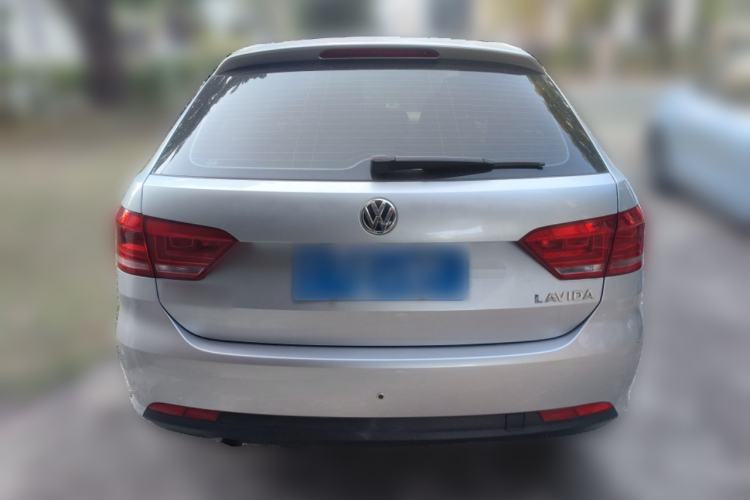 Used Volkswagen Gran Lavida 2013 1.6L Automatic Fashion Model Rear
