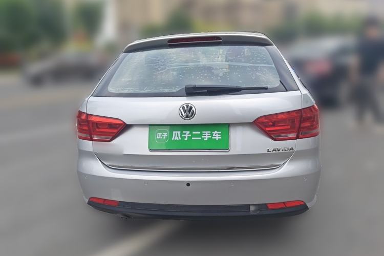 Used Volkswagen Gran Lavida 2013 1.6L Manual Comfort Model Rear