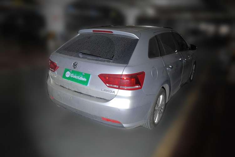 Used Volkswagen Gran Lavida 2013 1.6L Automatic Comfort Model Rear Right 45 Deg
