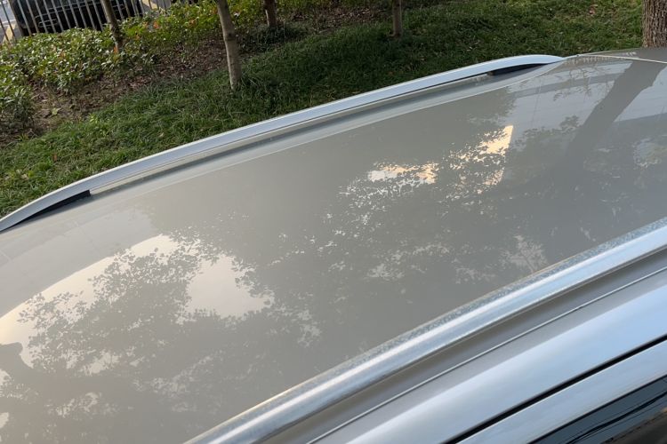 Used Volkswagen Gran Lavida 2013 1.6L Automatic Fashion Model Roof