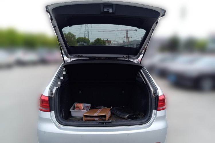Used Volkswagen Gran Lavida 2013 1.6L Automatic Comfort Model Trunk