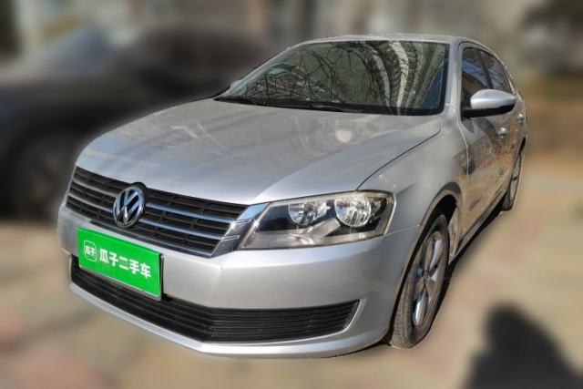 Used Volkswagen Gran Lavida 2013 1.6L Manual Fashion Model