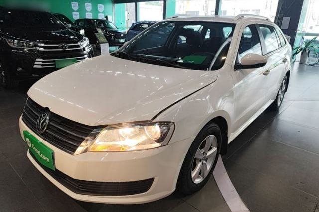 Used Volkswagen Gran Lavida 2013 1.6L Automatic Fashion Model